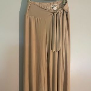 MKM designs tan capris L